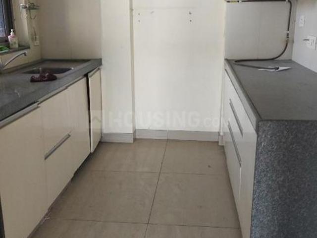 2.5 BHK Apartment in Ghatkopar West for rent Mumbai. The reference number is 18307701