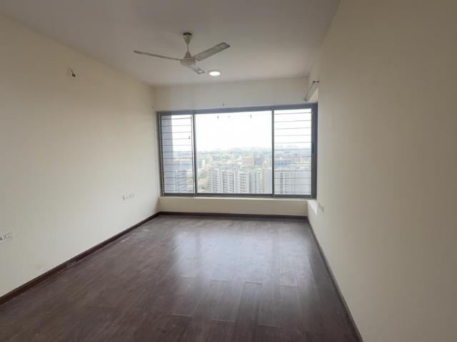 2.5 BHK Apartment in Ghatkopar West for rent Mumbai. The reference number is 20274885