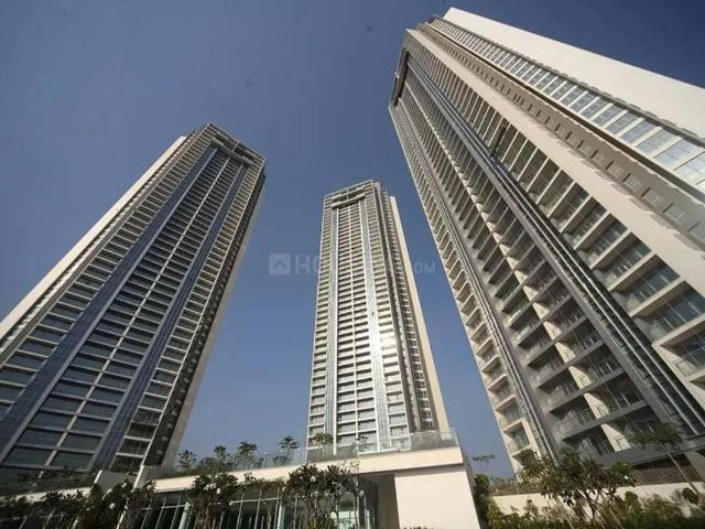 2.5 BHK Apartment in Goregaon West for rent Mumbai. The reference number is 18137239