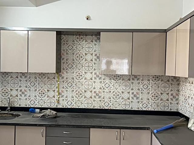 2.5 BHK Apartment in Goregaon West for rent Mumbai. The reference number is 19055888