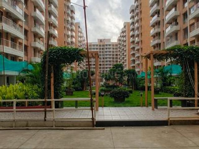 2.5 BHK Apartment in Goregaon West for rent Mumbai. The reference number is 20872805