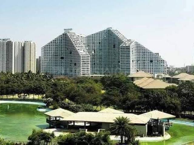 2.5 BHK Apartment in Hadapsar for rent Pune. The reference number is 19955284