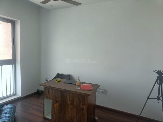2.5 BHK Apartment in Hadapsar for rent Pune. The reference number is 20948511
