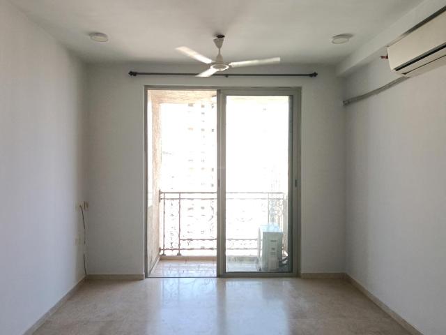 2.5 BHK Apartment in Hiranandani Estate for rent Thane. The reference number is 20121145