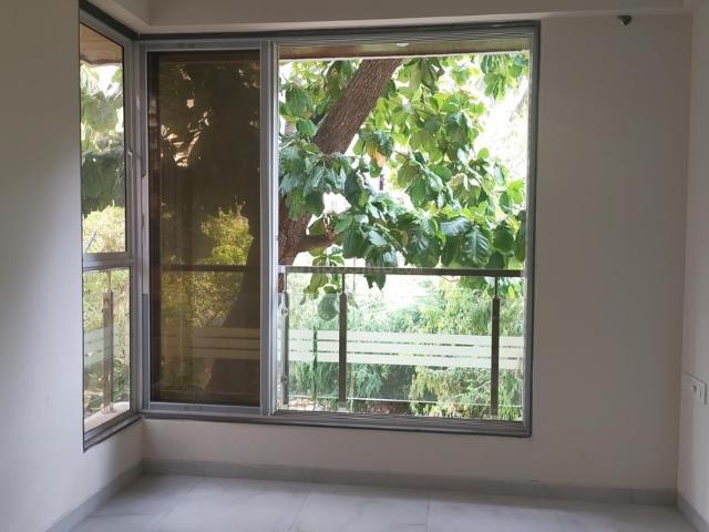 2.5 BHK Apartment in Kandivali West for resale Mumbai. The reference number is 20558654
