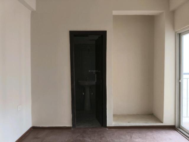 2.5 BHK Apartment in Noida Extension for rent Greater Noida. The reference number is 19165449