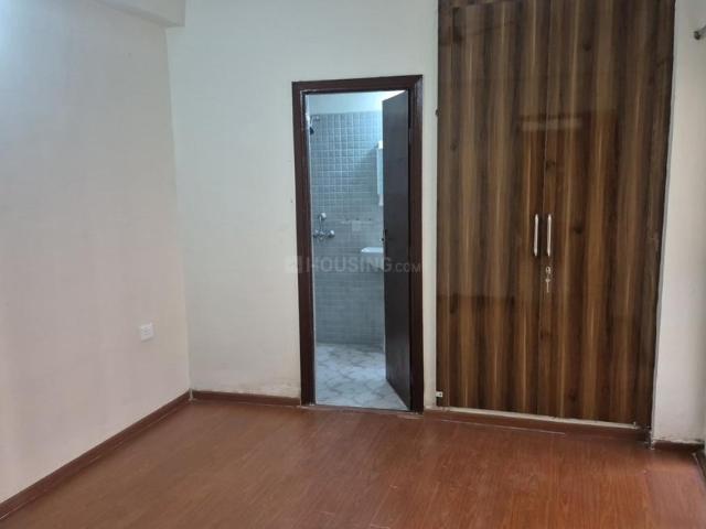 2.5 BHK Apartment in Noida Extension for rent Greater Noida. The reference number is 19599669
