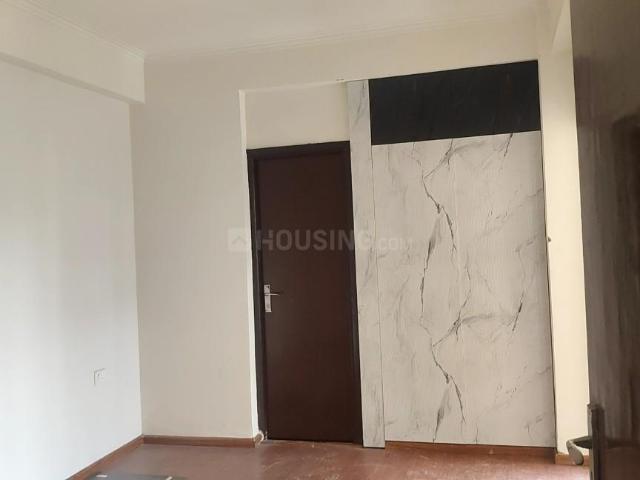 2.5 BHK Apartment in Noida Extension for rent Greater Noida. The reference number is 19720360