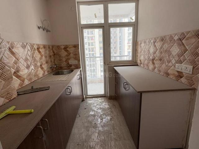 2.5 BHK Apartment in Noida Extension for rent Greater Noida. The reference number is 19896358