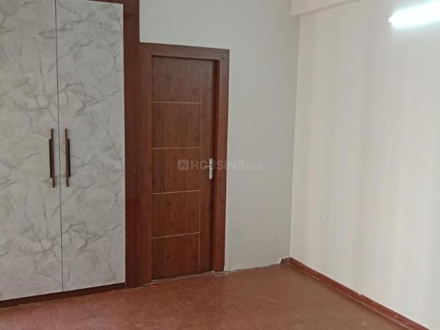 2.5 BHK Apartment in Noida Extension for rent Greater Noida. The reference number is 20013207