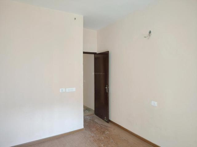 2.5 BHK Apartment in Noida Extension for rent Greater Noida. The reference number is 20209951