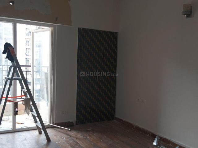 2.5 BHK Apartment in Noida Extension for rent Greater Noida. The reference number is 20606263