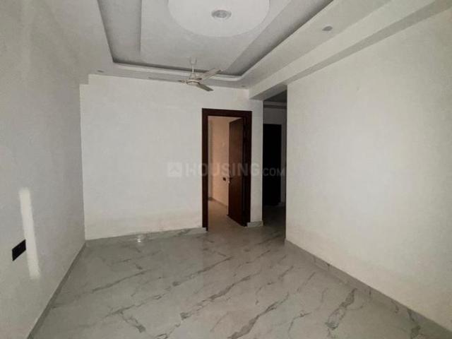 2 BHK Apartment in Noida Extension for resale Greater Noida. The reference number is 18949265