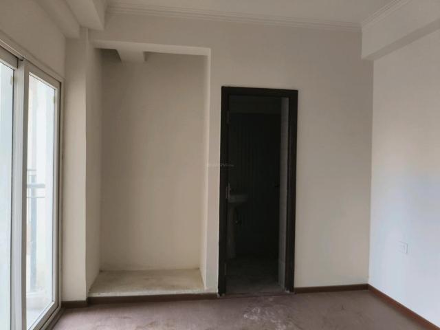 2.5 BHK Apartment in Noida Extension for resale Greater Noida. The reference number is 18953595
