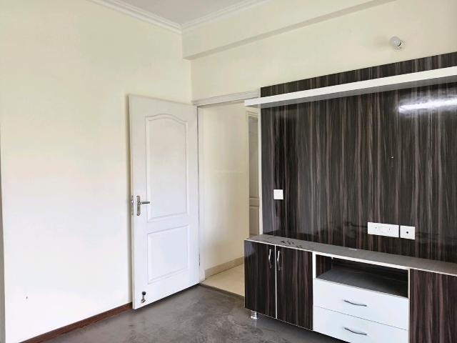 2.5 BHK Apartment in Palam Vihar for resale Gurgaon. The reference number is 19735324
