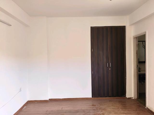 2.5 BHK Apartment in Palam Vihar for resale Gurgaon. The reference number is 19735359