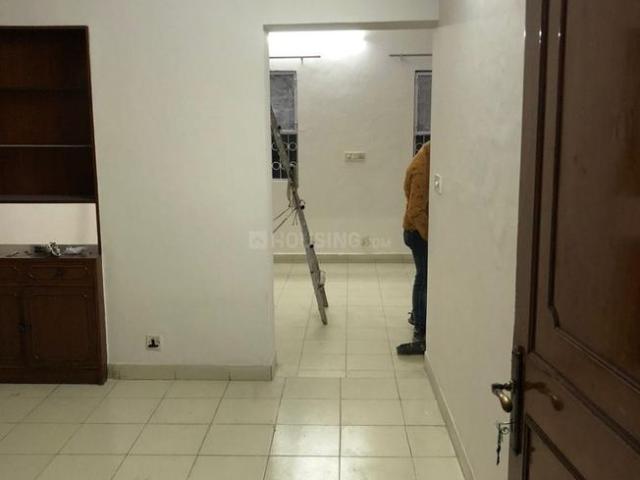 2.5 BHK Apartment in Sarita Vihar for rent New Delhi. The reference number is 20644347