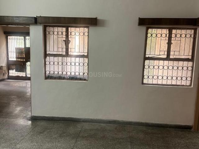 2.5 BHK Apartment in Sarita Vihar for resale New Delhi. The reference number is 18828536