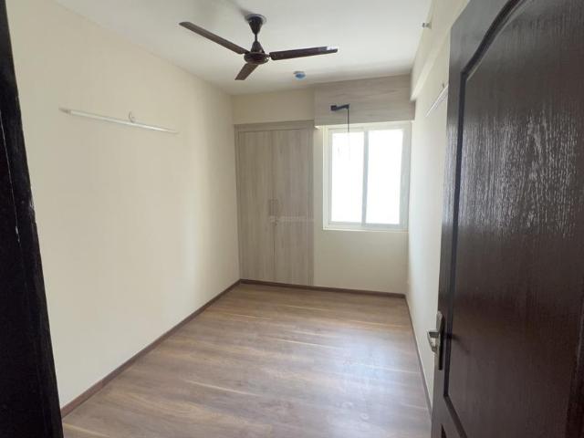 2.5 BHK Apartment in Sector 110 for rent Noida. The reference number is 20468304