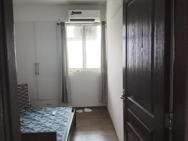 2.5 BHK Apartment in Sector 110 for rent Noida. The reference number is 20804383