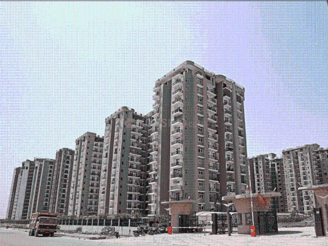 2.5 BHK Apartment in Sector 120 for resale Noida. The reference number is 19718348