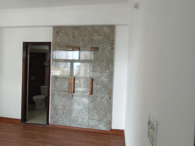 2.5 BHK Apartment in Sector 120 for resale Noida. The reference number is 20987600