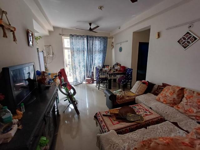 2.5 BHK Apartment in Sector 120 for resale Noida. The reference number is 20002927
