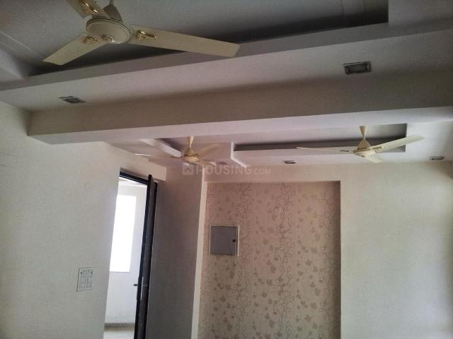 2.5 BHK Apartment in Sector 120 for resale Noida. The reference number is 20291004