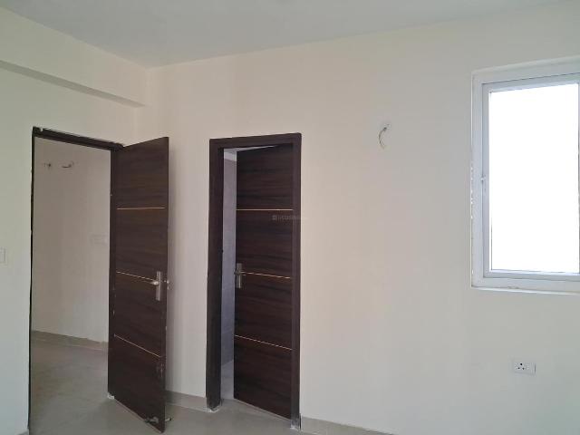2.5 BHK Apartment in Sector 143 for rent Noida. The reference number is 20843924