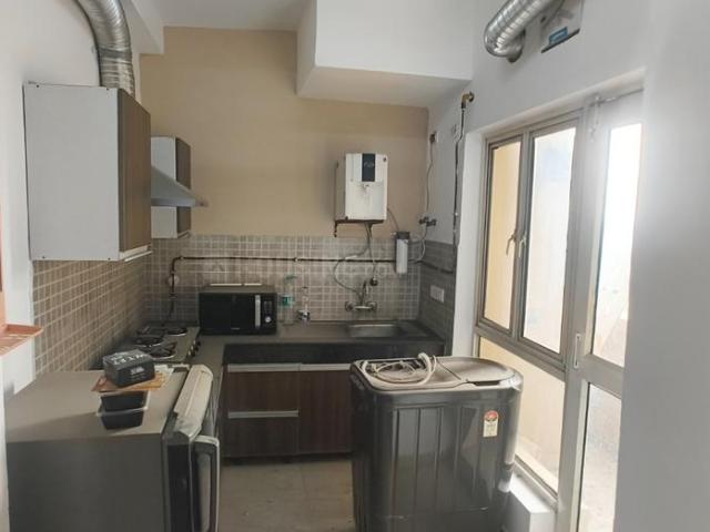 2.5 BHK Apartment in Sector 168 for rent Noida. The reference number is 20617177