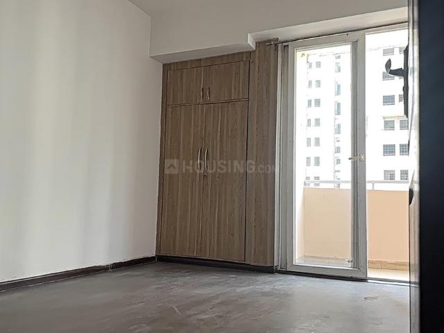 2.5 BHK Apartment in Sector 168 for resale Noida. The reference number is 20076326
