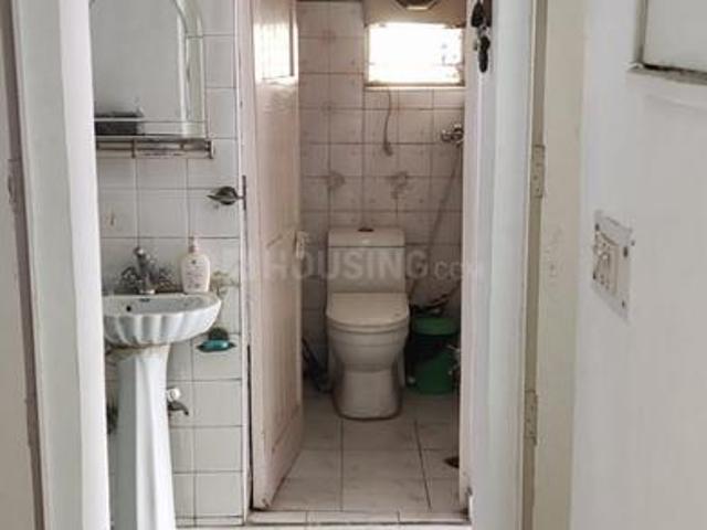 2.5 BHK Apartment in Sector 7 Rohini for resale North West Delhi. The reference number is 17337629