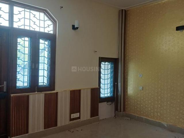 2.5 BHK Apartment in Sector 62 for rent Noida. The reference number is 19581896
