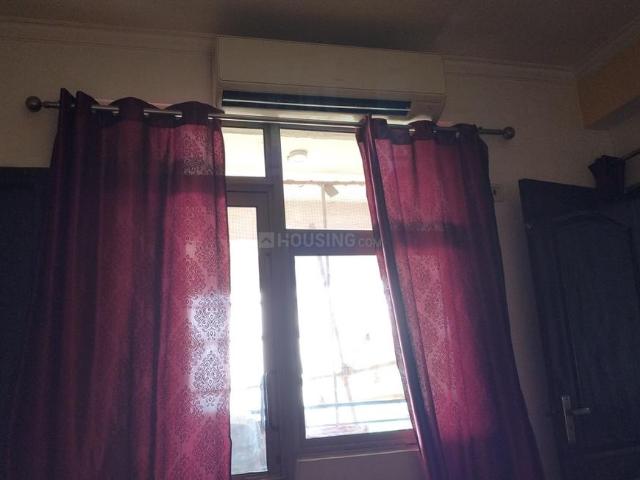2.5 BHK Apartment in Sector 70 for rent Noida. The reference number is 20463207