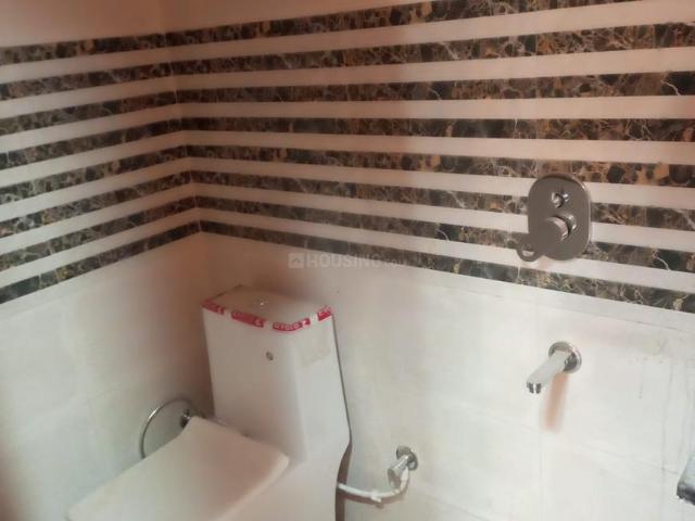 2.5 BHK Apartment in Sector 72 for resale Noida. The reference number is 20156728