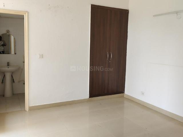 2.5 BHK Apartment in Sector 74 for rent Noida. The reference number is 20453529