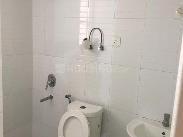 2.5 BHK Apartment in Sector 75 for rent Noida. The reference number is 20417306