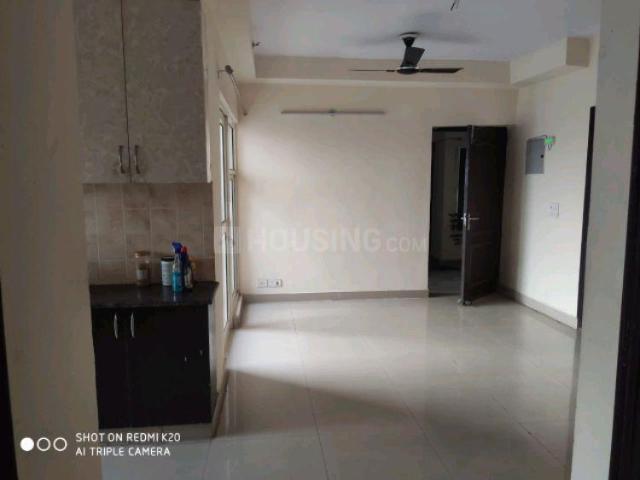 2.5 BHK Apartment in Sector 75 for rent Noida. The reference number is 20475525