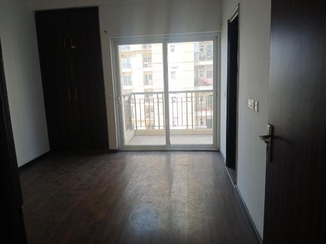 2.5 BHK Apartment in Sector 75 for resale Noida. The reference number is 19320970