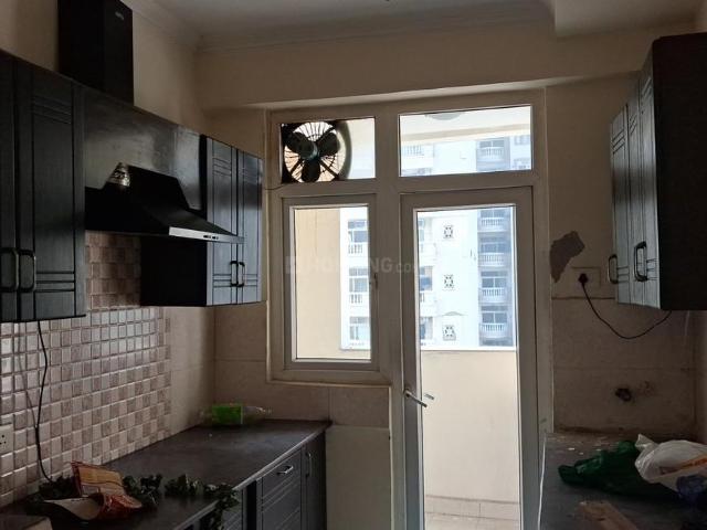 2.5 BHK Apartment in Sector 76 for rent Noida. The reference number is 18762023