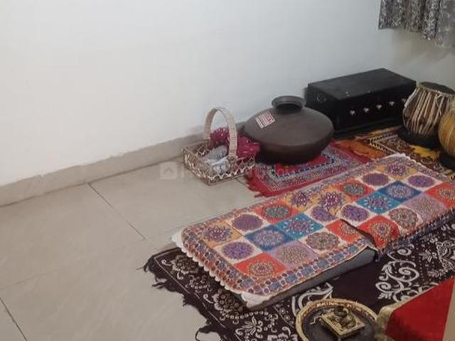 2.5 BHK Apartment in Sector 76 for rent Noida. The reference number is 20729762