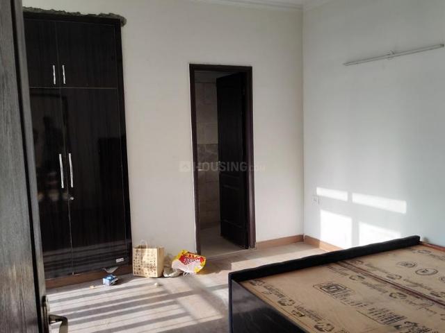 2.5 BHK Apartment in Sector 76 for rent Noida. The reference number is 20006643