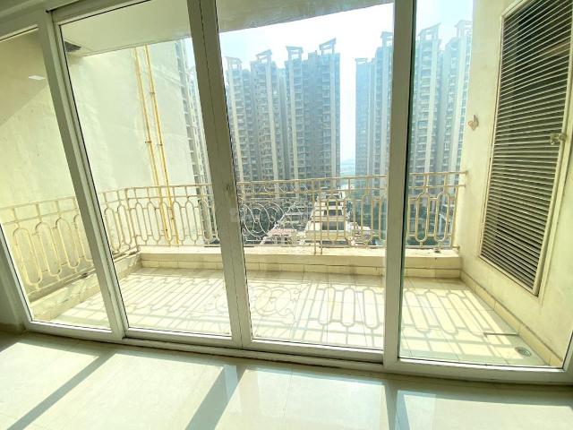 2.5 BHK Apartment in Sector 76 for rent Noida. The reference number is 20011842