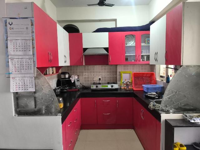 2.5 BHK Apartment in Sector 76 for rent Noida. The reference number is 20056384