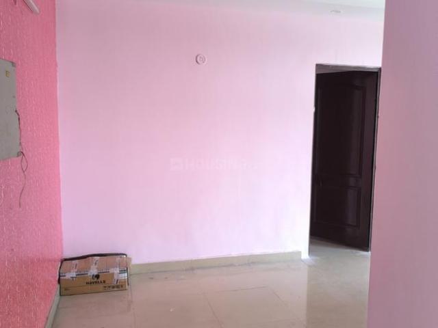 2.5 BHK Apartment in Sector 76 for rent Noida. The reference number is 20069215