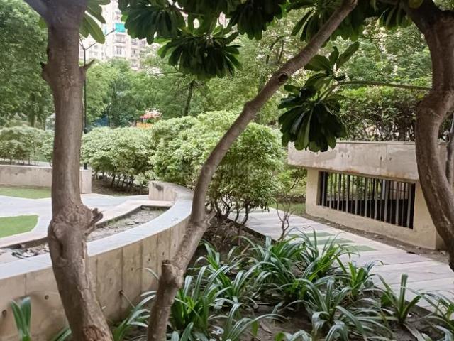 2.5 BHK Apartment in Sector 76 for rent Noida. The reference number is 20241648