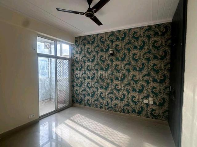2.5 BHK Apartment in Sector 76 for rent Noida. The reference number is 20391639