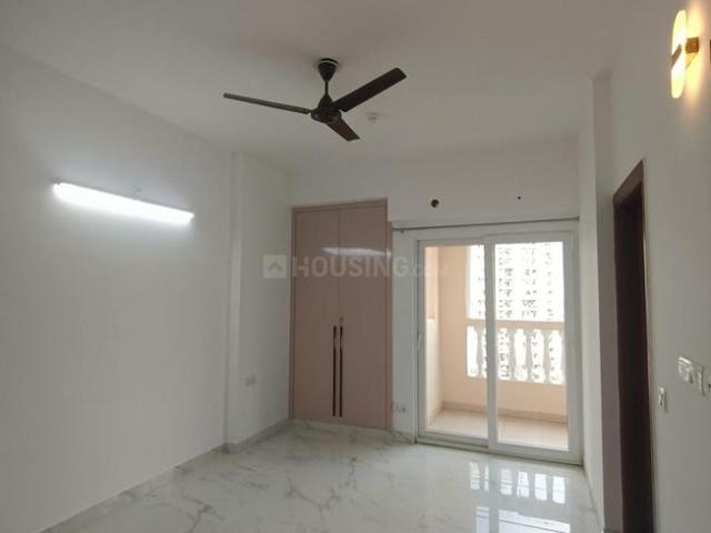 2.5 BHK Apartment in Sector 76 for resale Noida. The reference number is 19564893