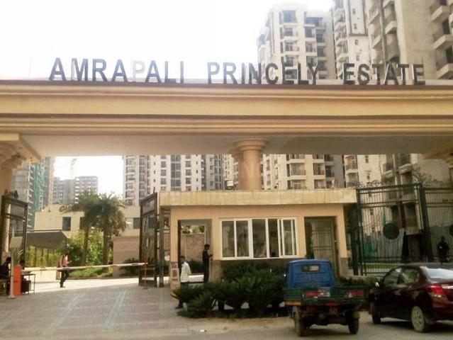 2.5 BHK Apartment in Sector 76 for resale Noida. The reference number is 19718236