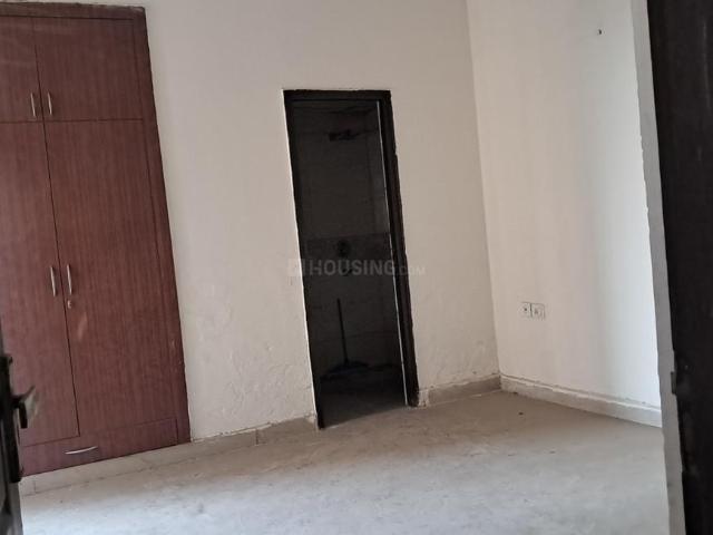 2.5 BHK Apartment in Sector 76 for resale Noida. The reference number is 19867920